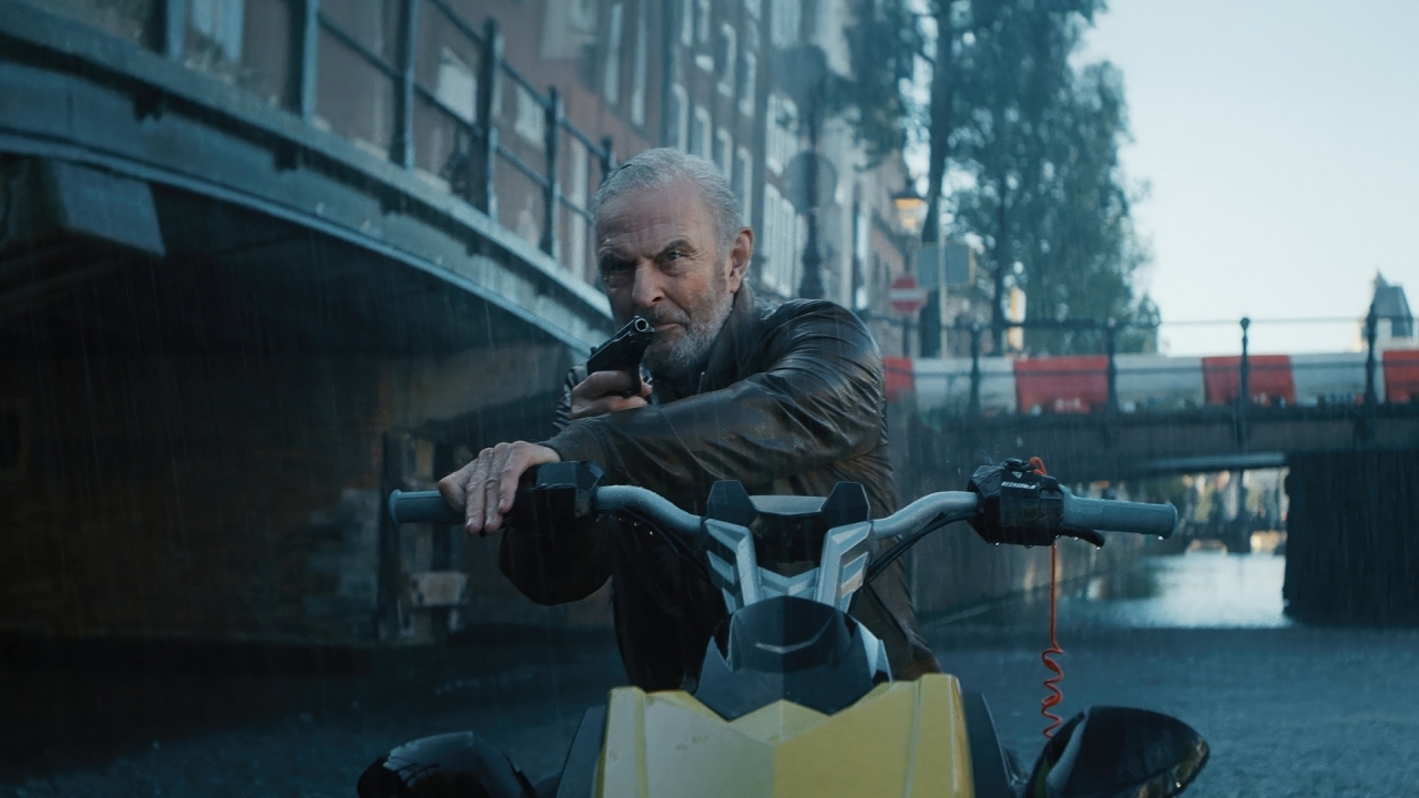 Dick Maas reageert op wijziging Kijkwijzer-classificatie voor 'Amsterdamned II' na klachten over discriminerende scènes