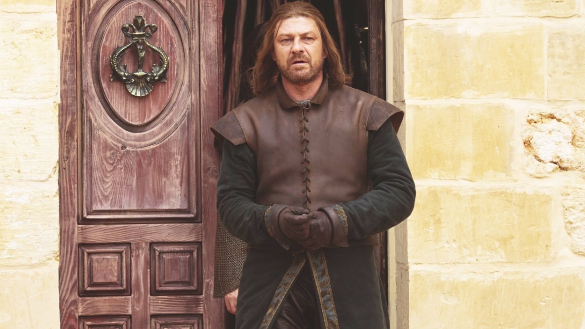 Sean Bean legt uit waarom hij tegen intieme scènes is in 'Game of Thrones' en andere producties
