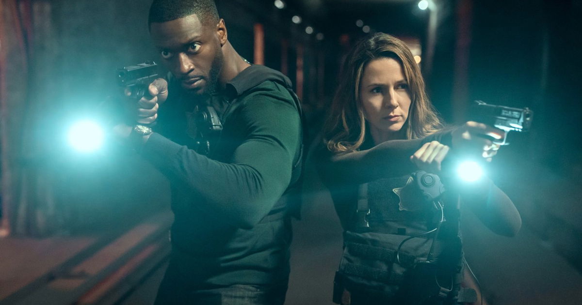 Aldis Hodge speelt rechercheur Alex Cross in het tweede seizoen van 'Cross' dat op 11 februari op Prime Video verschijnt
