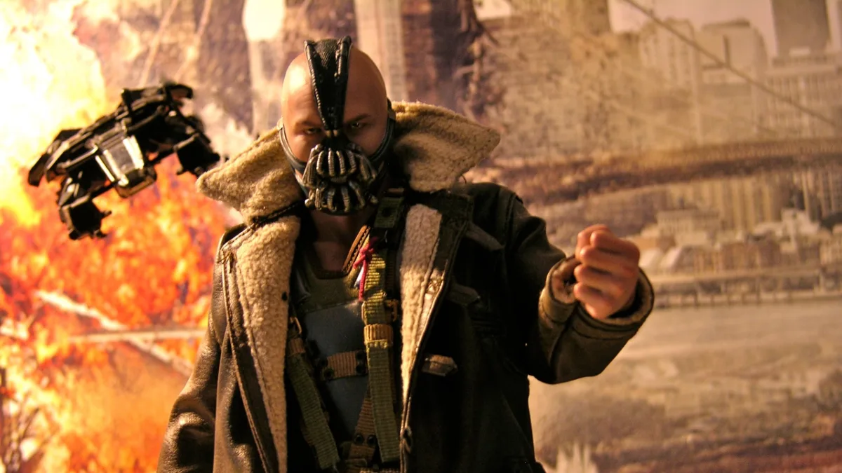 Nieuwe DC-film over Batman-schurken Deathstroke en Bane in ontwikkeling onder regisseur Greg Mottola