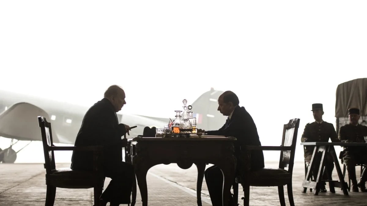 Vanavond wordt de oorlogsfilm Darkest Hour met Gary Oldman als Winston Churchill uitgezonden op BBC 2