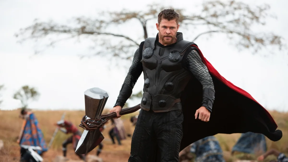 Chris Hemsworth richt zich op hersengezondheid en vermindert focus op fysieke spieren na ontdekking van Alzheimer-risico