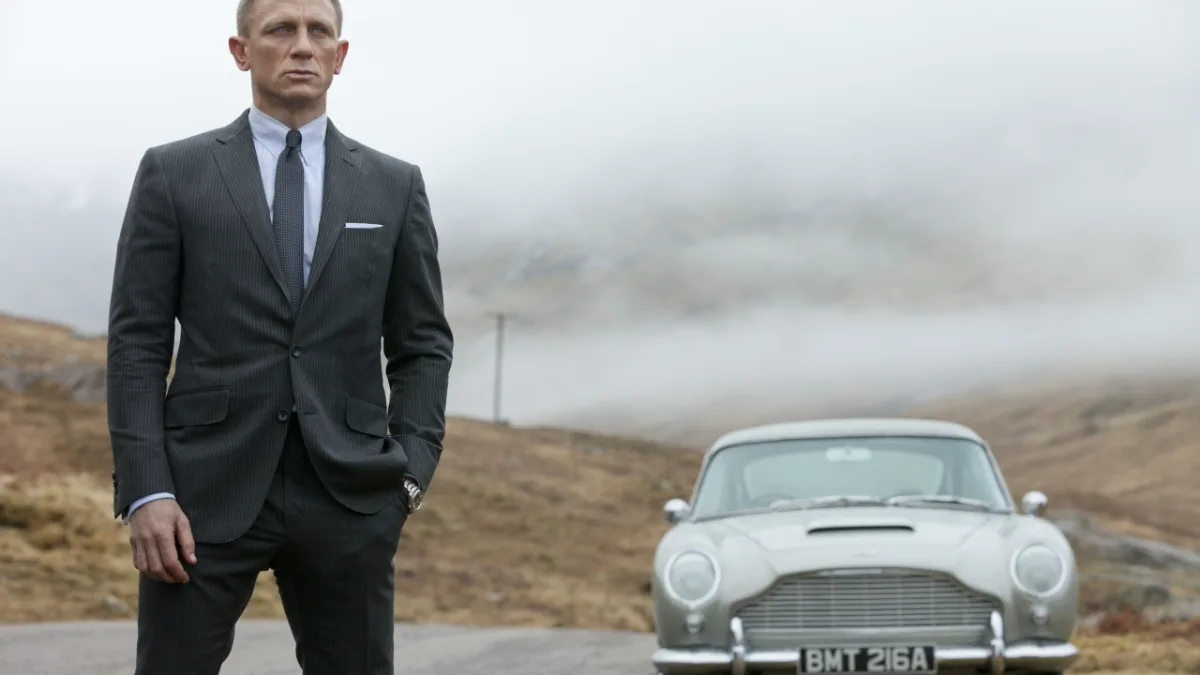 Helen Mirren bekritiseert James Bond-franchise vanwege seksisme in de weergave van vrouwelijke personages