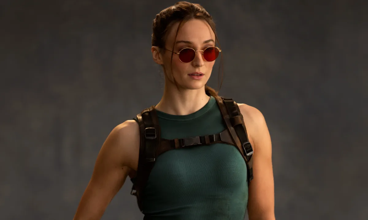 Sophie Turner hervat opnames voor 'Tomb Raider'-serie van Prime Video na blessure en korte productieonderbreking