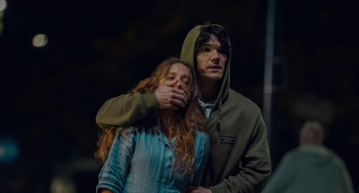 Netflix-serie Unchosen met Molly Windsor en Christopher Eccleston staat na 3 dagen in 32 landen op de eerste plek