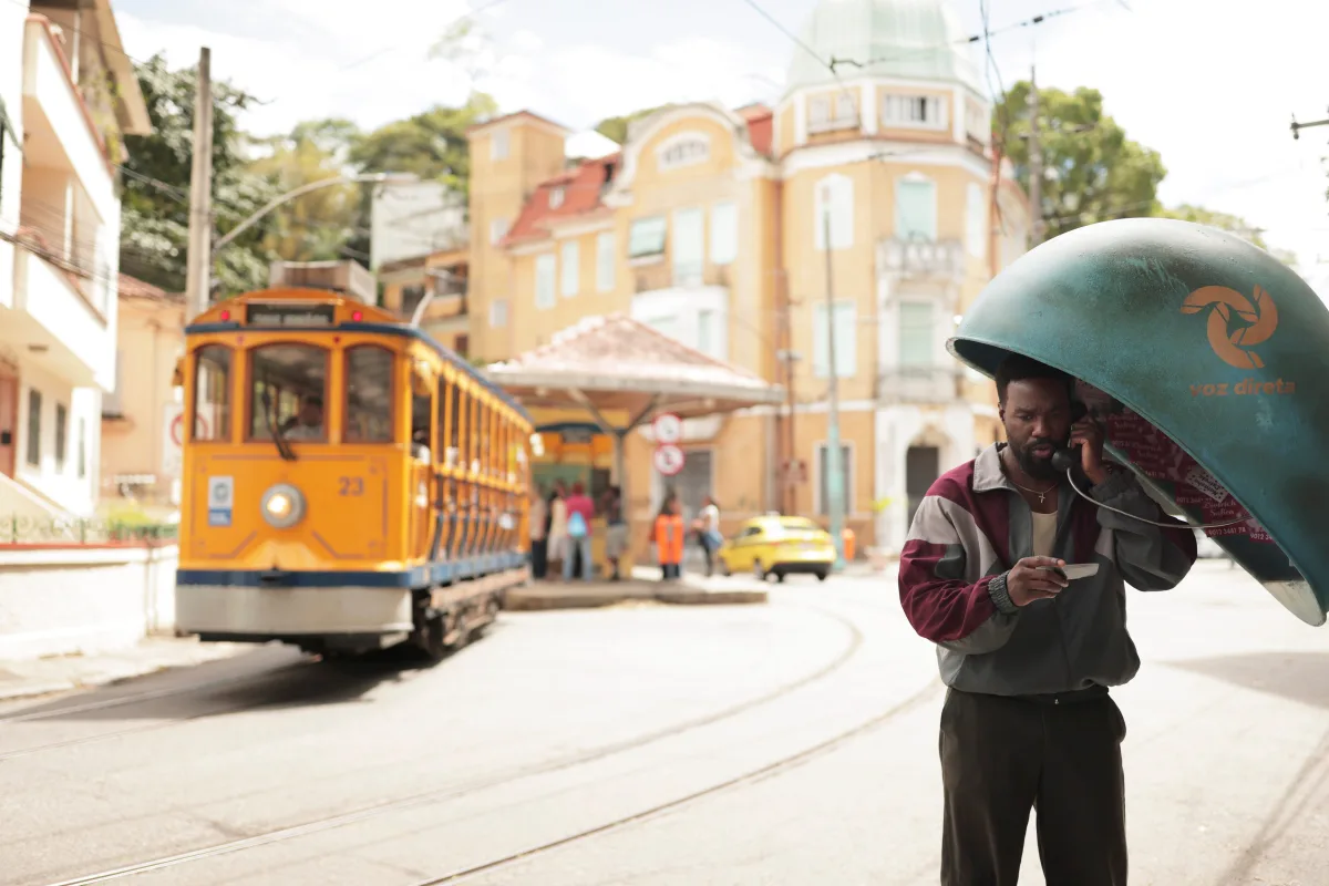 Netflix' nieuwe actieserie Man on Fire trekt 11 miljoen kijkers in vier dagen en behaalt wereldwijde nummer 1 positie