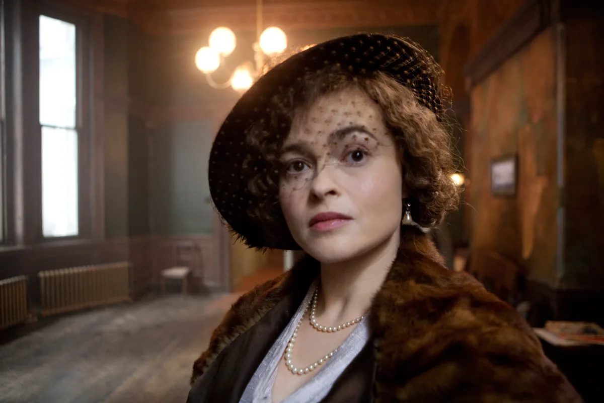 Helena Bonham Carter verlaat 'The White Lotus' seizoen 4 na creatieve verschillen met maker Mike White, Laura Dern vervangt haar in een nieuwe rol