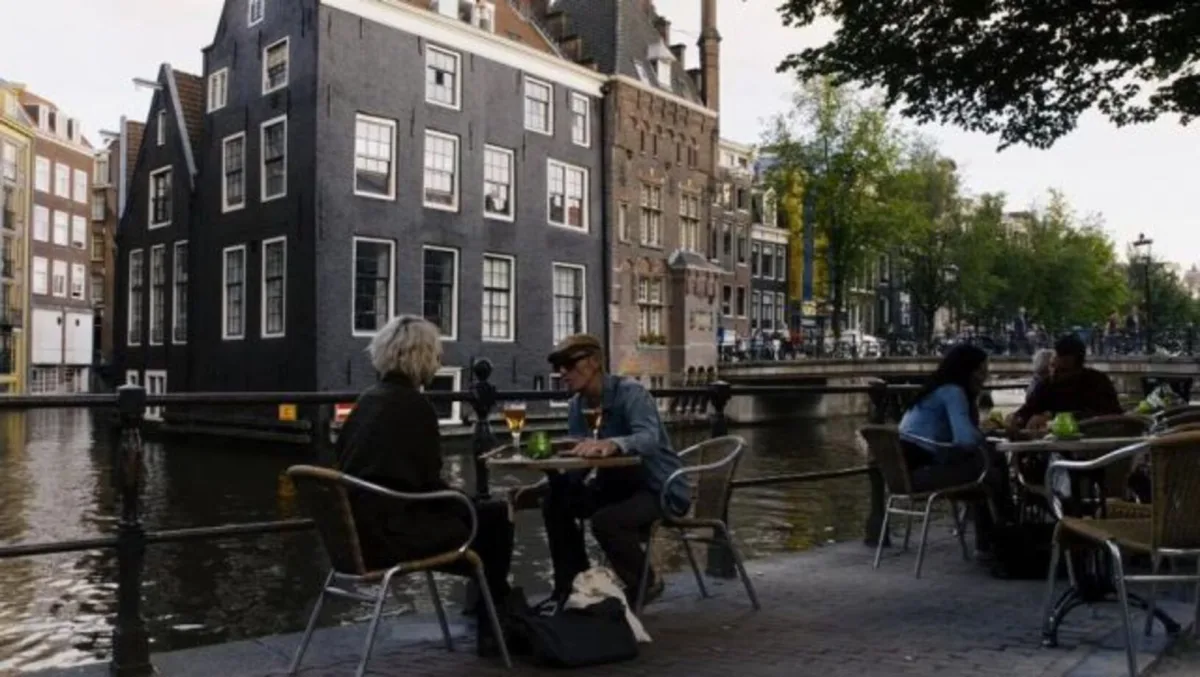 Amsterdam als filmlocatie voor populaire series zoals A Small Light en Sense8