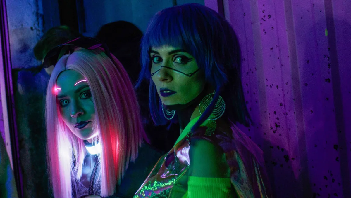Cyberpunkserie 'Neuromancer' met Callum Turner en Briana Middleton verschijnt op 22 januari 2027 op Apple TV